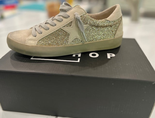 SHU SHOP Low Top Gold Glitter Sneakers